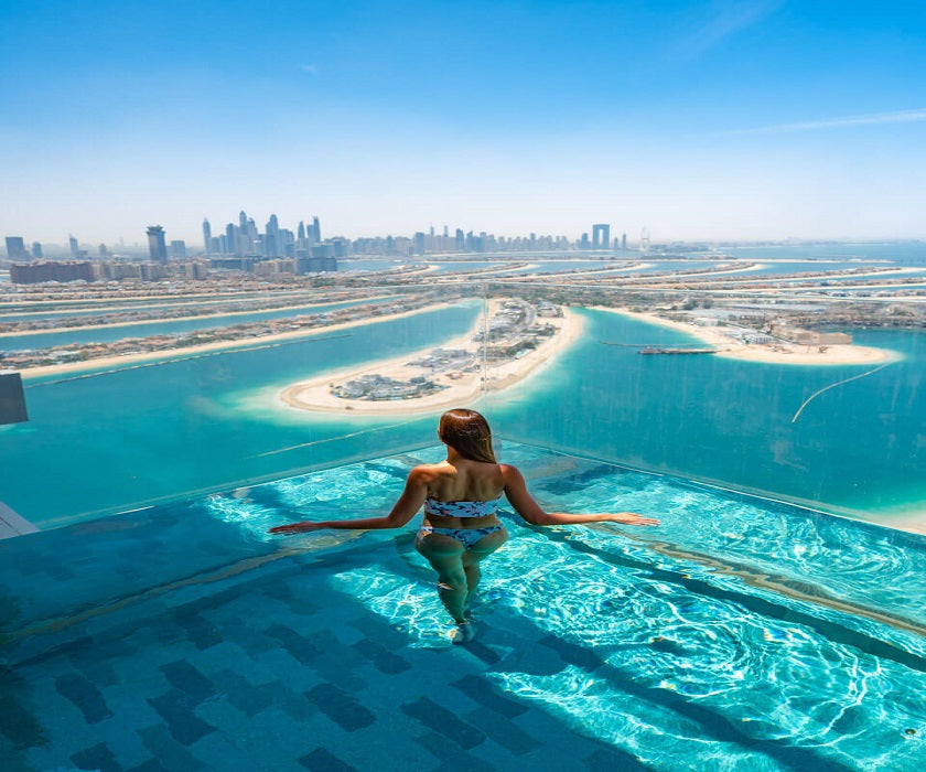 CLOUD 22 ATLANTIS SKY POOL